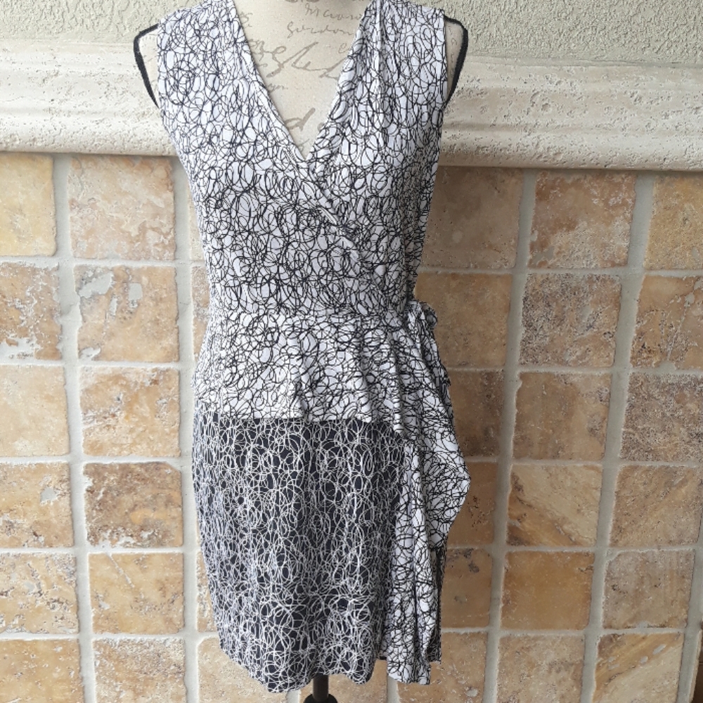 NWOT Diane Von Furstenberg wrap around dress